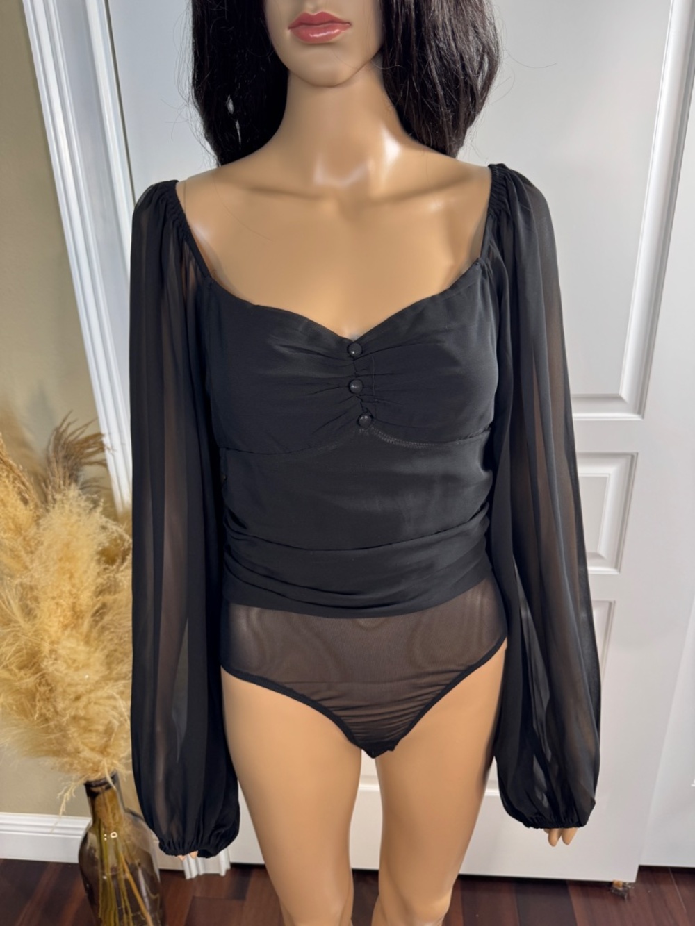BLACK SHEER BALLOON SLEEVE BODYSUIT WITH SWEETHEART NECKLINE SIZE LARGE - Picture 3 of 15
